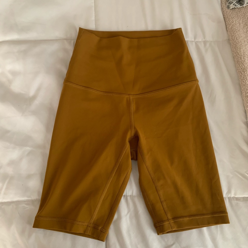 Lululemon bike shorts